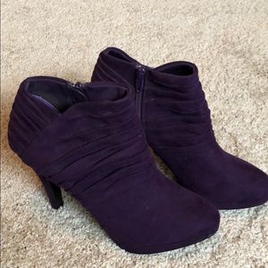 Purple suede Booties